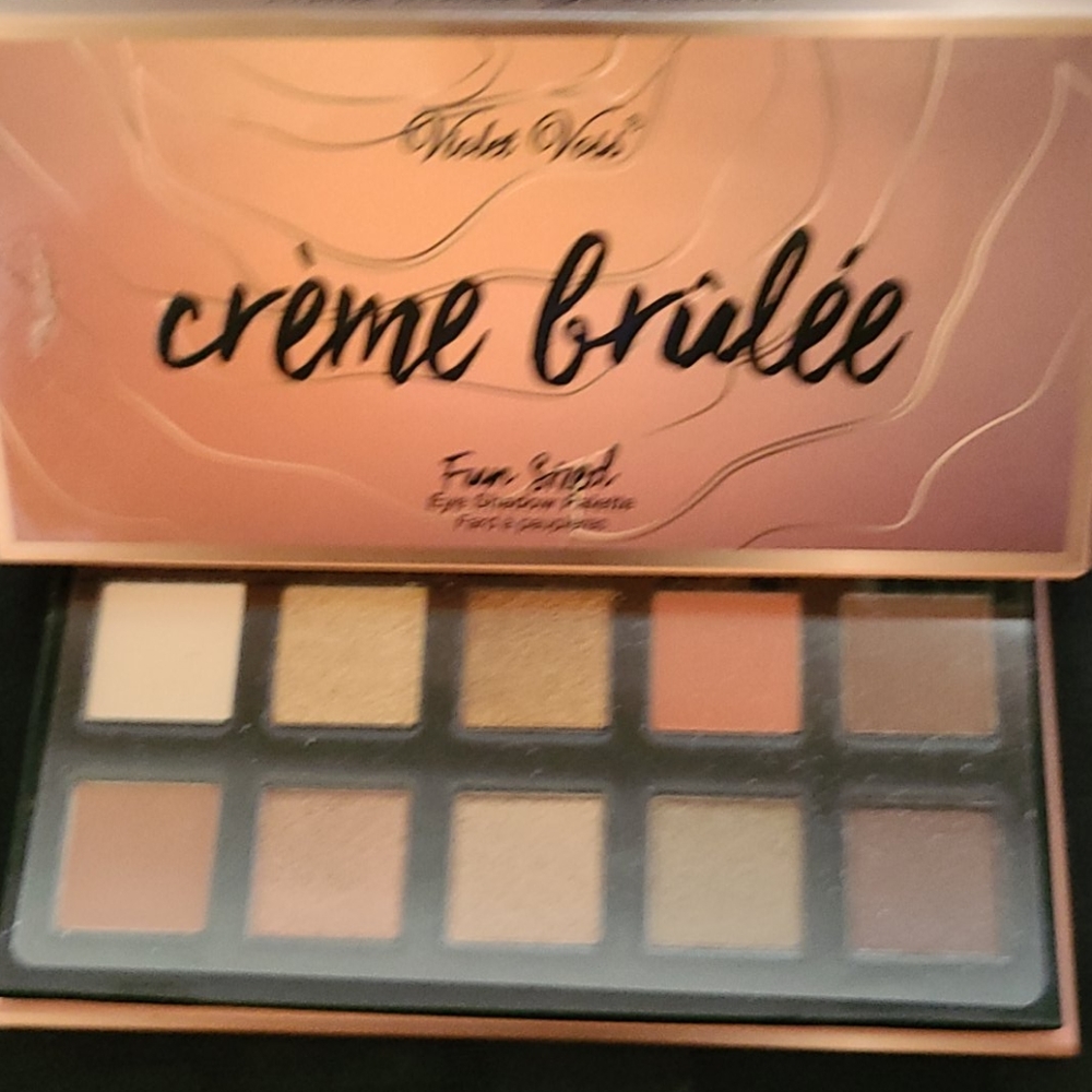 Violet Voss creme brulee Fun Sized pallet